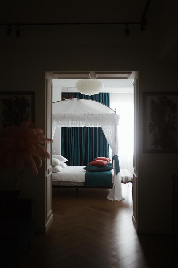 Mola Mola Apart Hotel ลวีฟ ภายนอก รูปภาพ