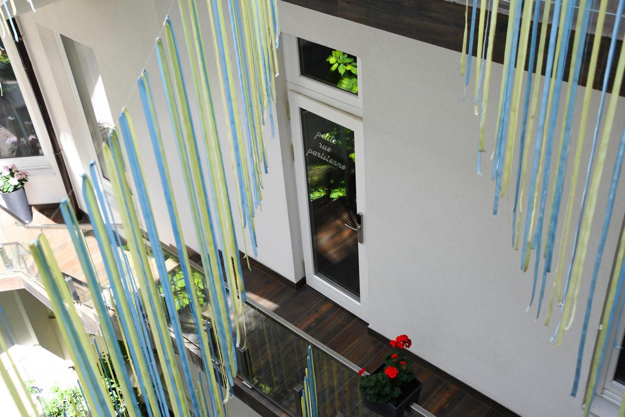 Mola Mola Apart Hotel ลวีฟ ภายนอก รูปภาพ
