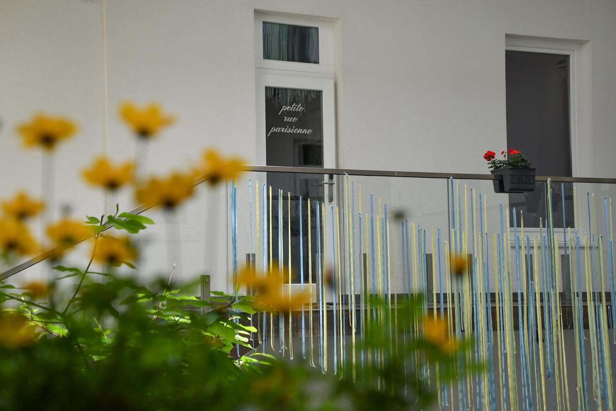 Mola Mola Apart Hotel ลวีฟ ภายนอก รูปภาพ